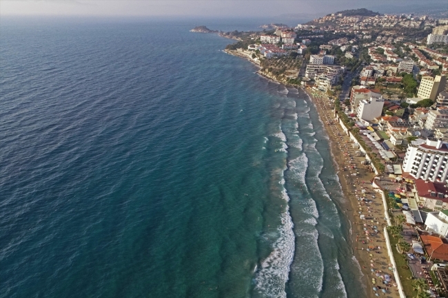 Türkiye plajlarında 459 mavi bayrak dalgalanıyor